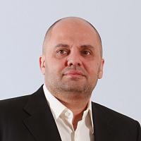 Андрей Гаек Председатель совета директоров ОАО «РОНИН Траст», выпускник ФУПМ'93